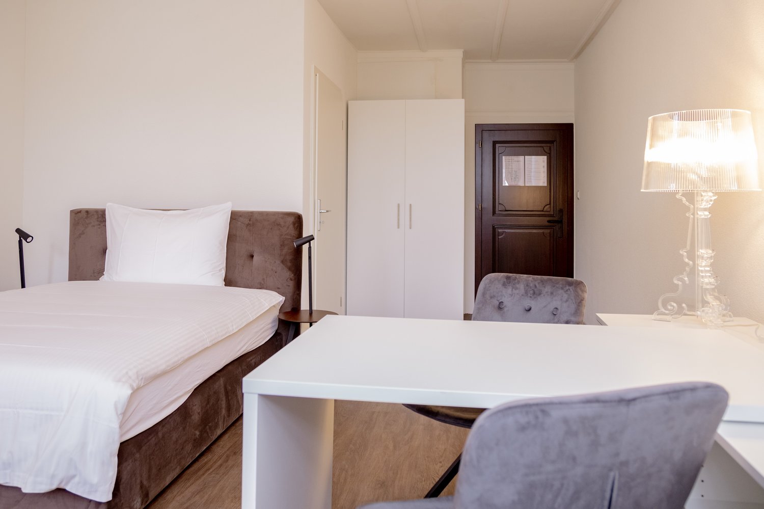1 room furnished flat, Foto 2 von 10