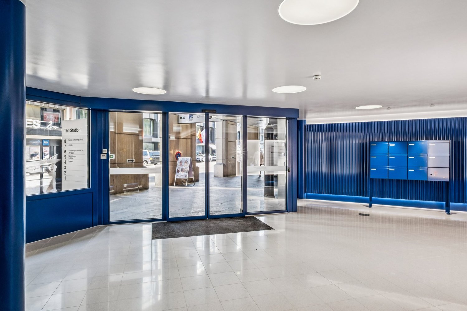 1620m² office