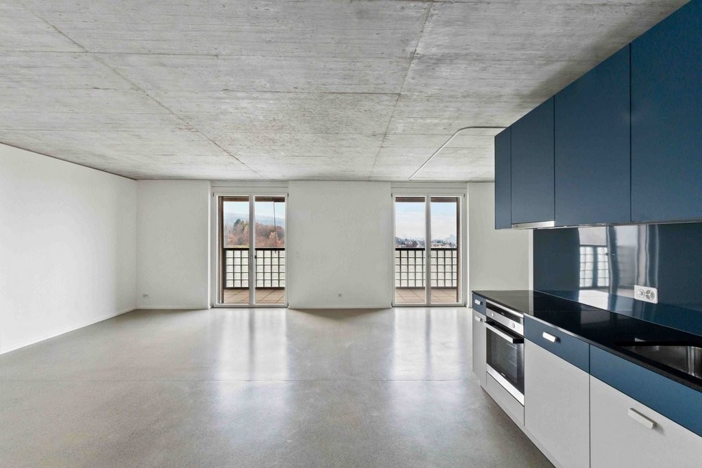 1 room loft, photo 4 of 9