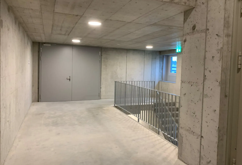370m² industrial object, photo 3 of 10