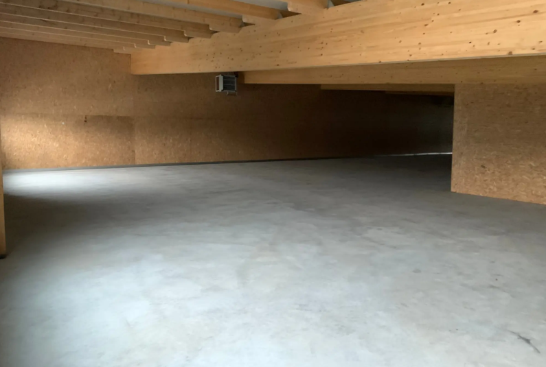 370m² industrial object, photo 4 of 10