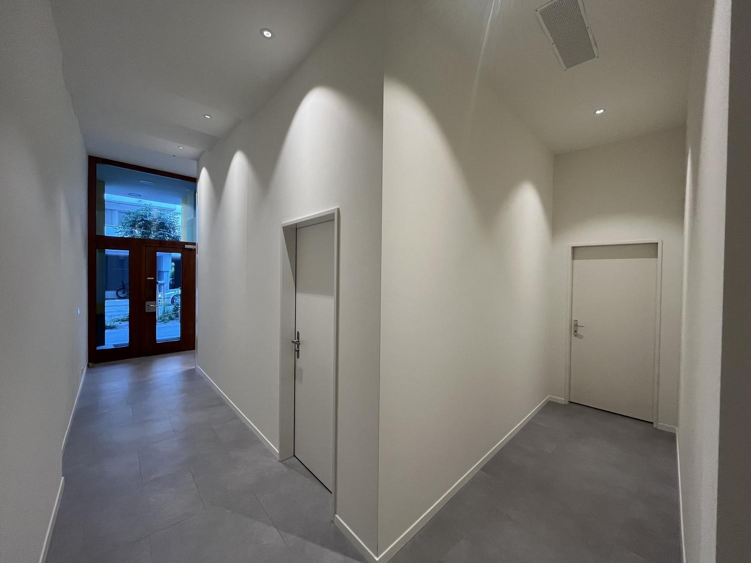 32m² commercial, photo 3 of 5