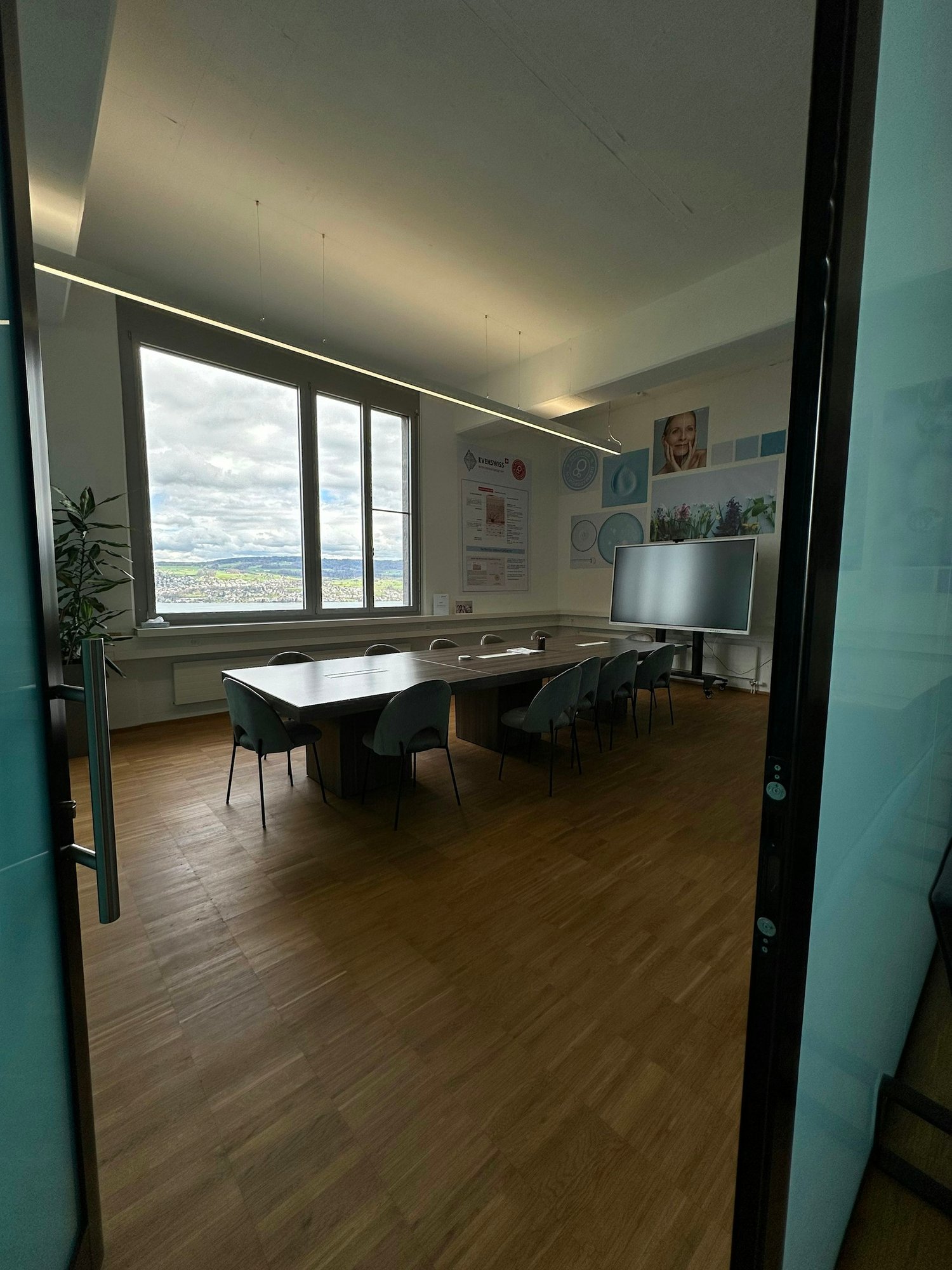 100m² office, photo 8 of 10