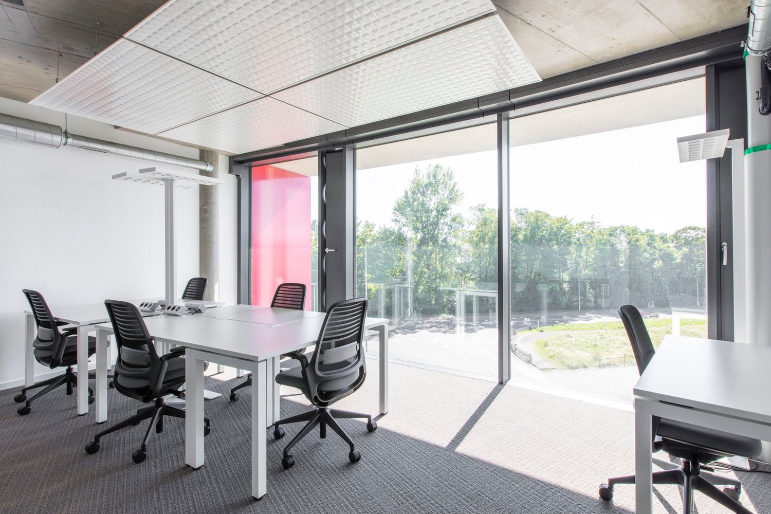 150m² office