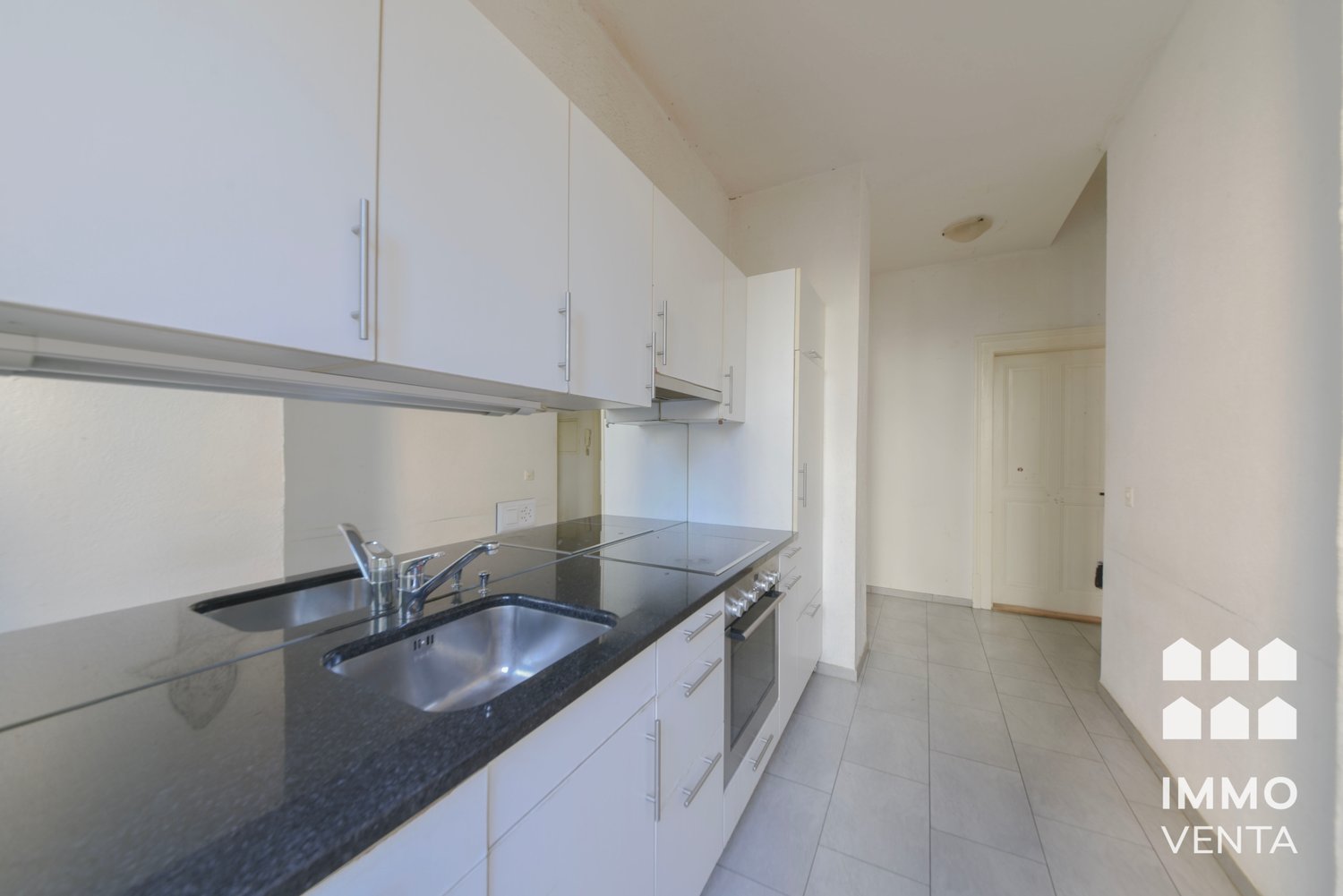 3 rooms apartment, photo 2 of 9