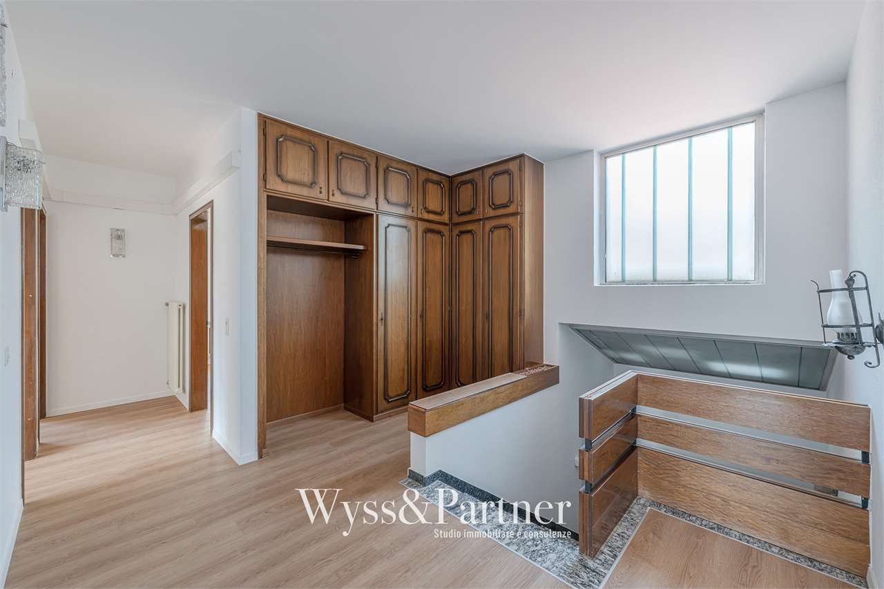5 rooms apartment, photo 9 of 10
