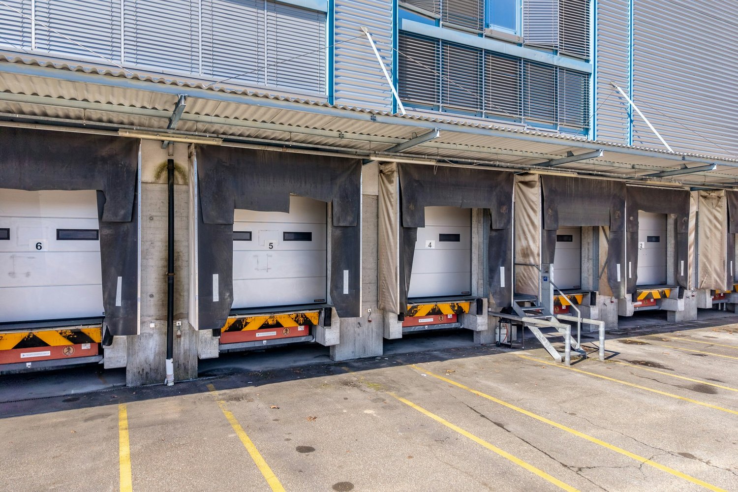 5000m² commercial