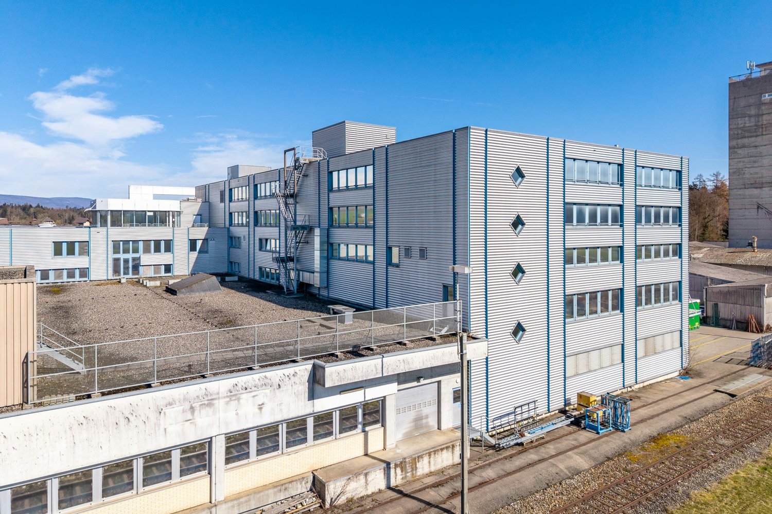 5000m² commercial