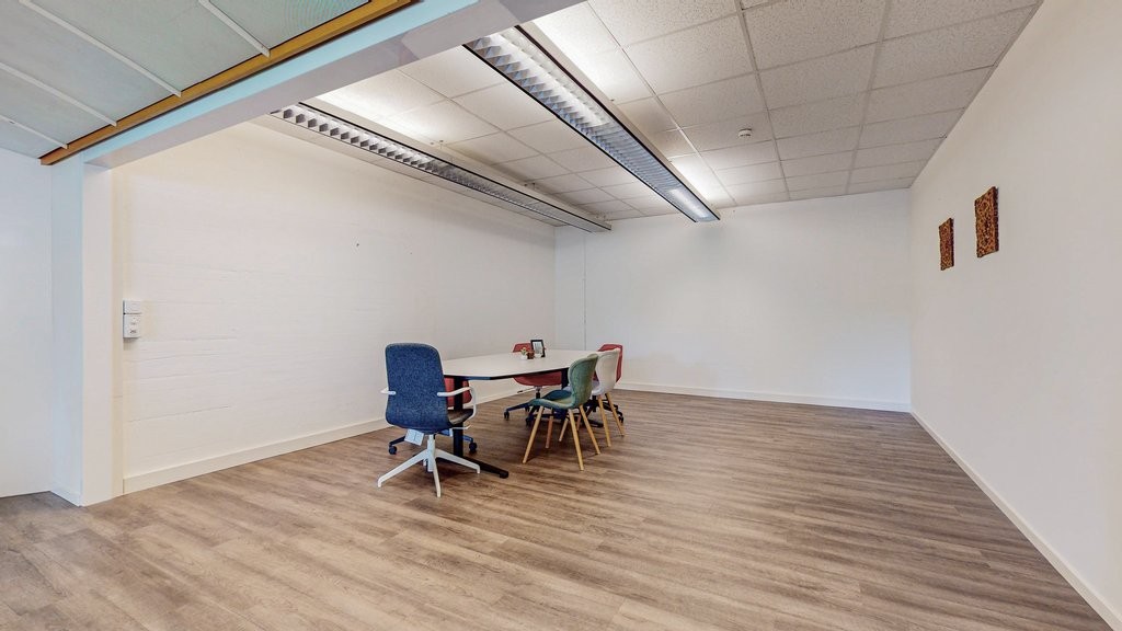 126m² office, photo 7 of 9