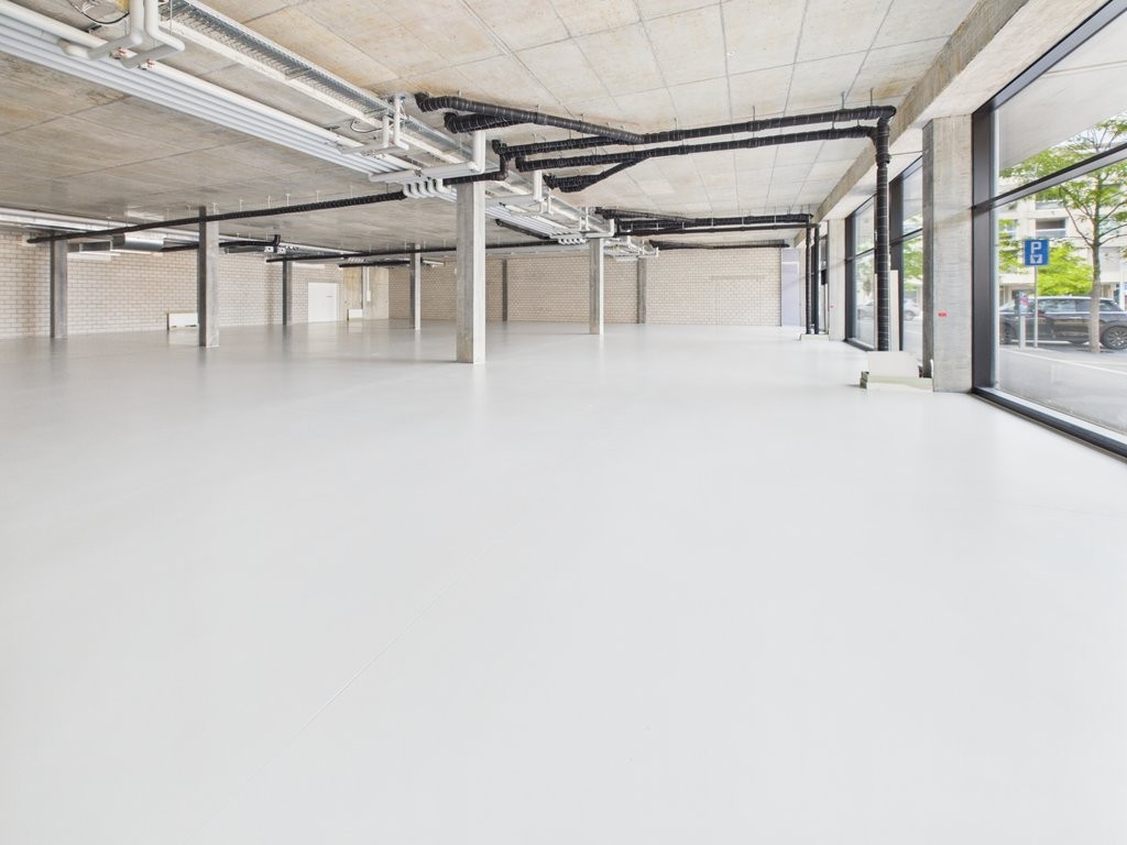 565m² shop, photo 5 of 10