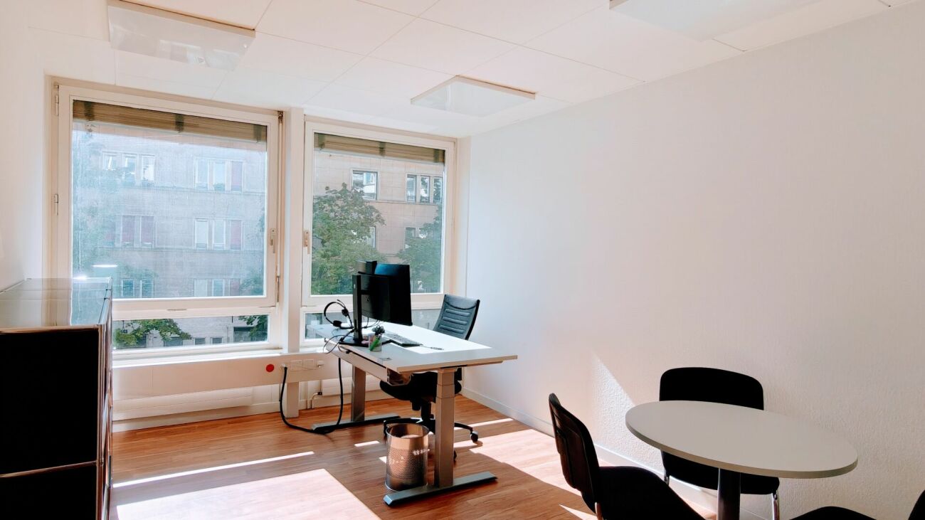 170m² office