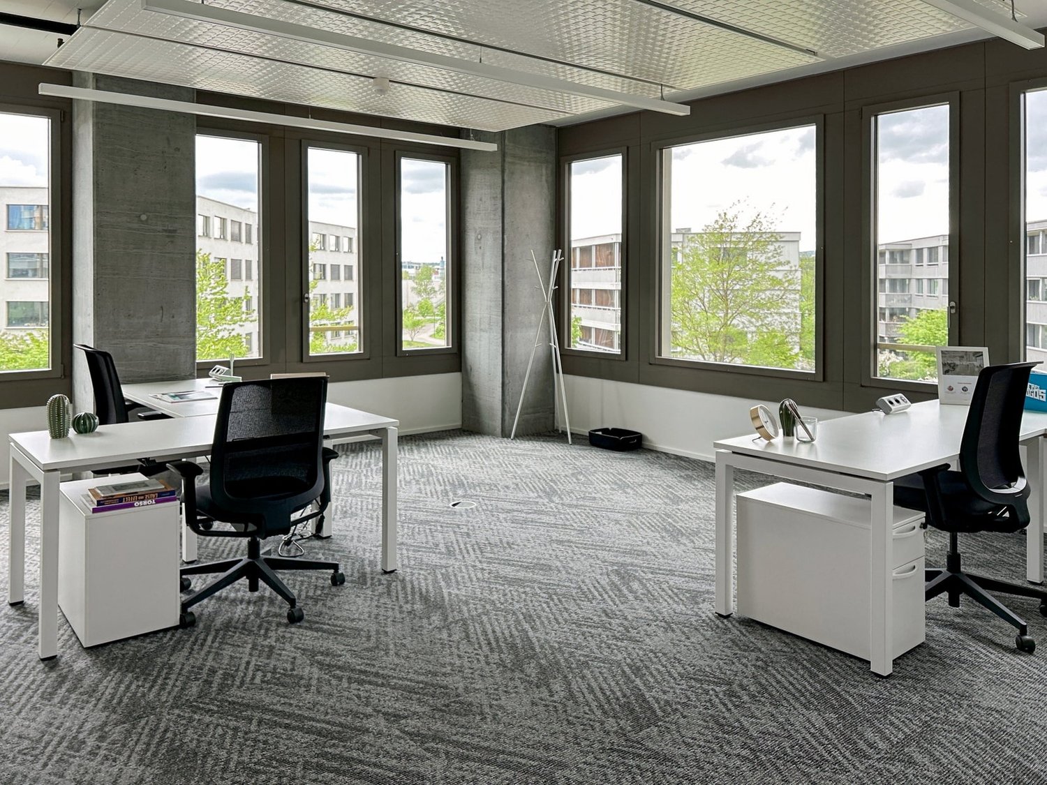 Office, photo 2 of 10