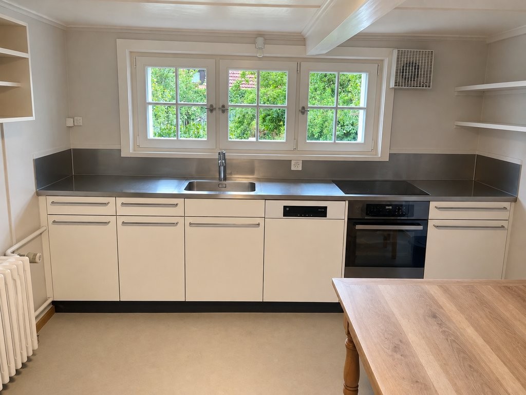 9 ½ rooms apartment, photo 1 of 10
