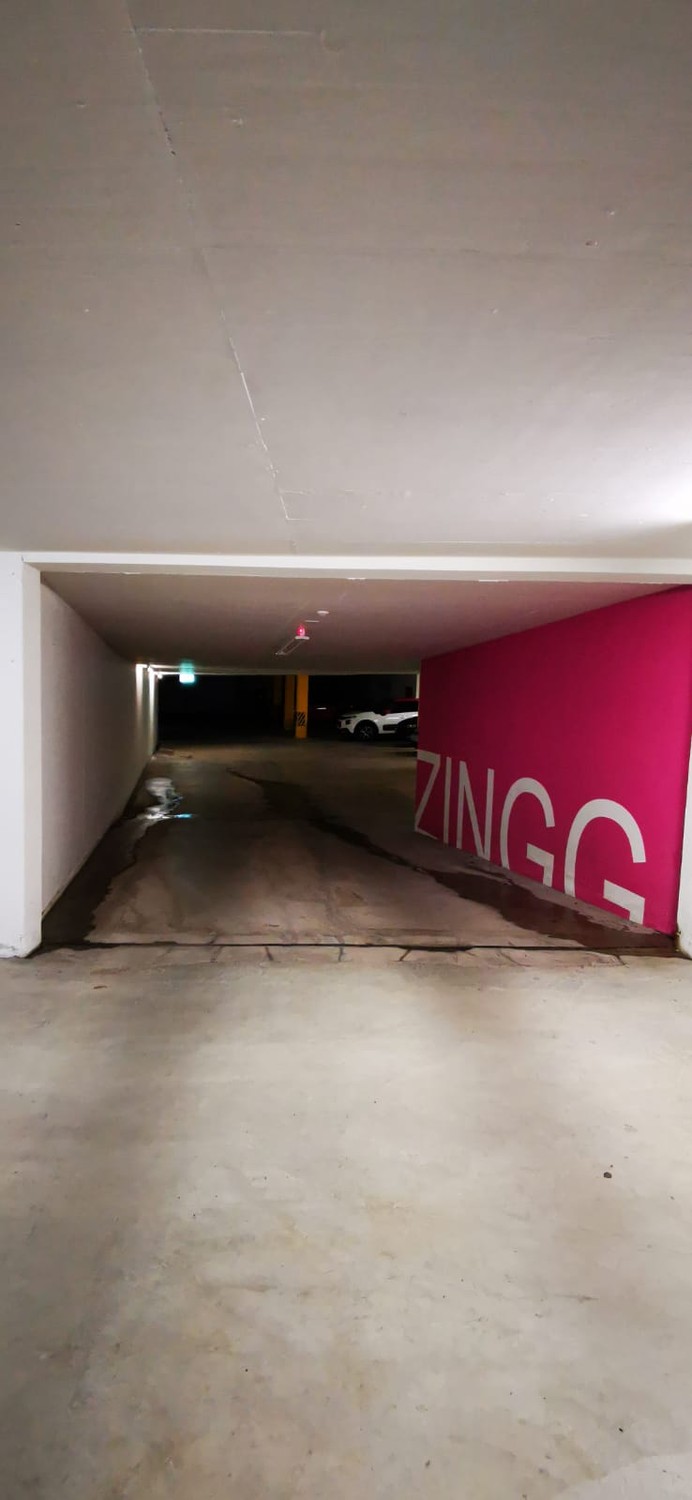 Underground slot, photo 1 of 2