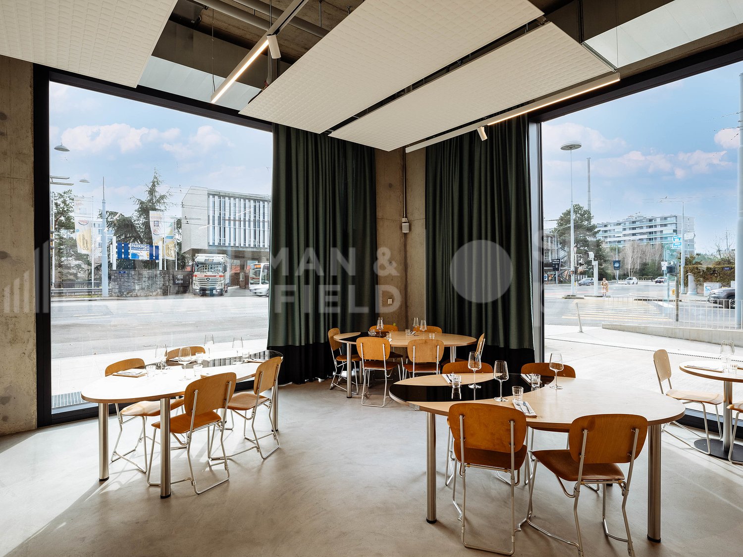 336m² commercial, photo 3 of 10