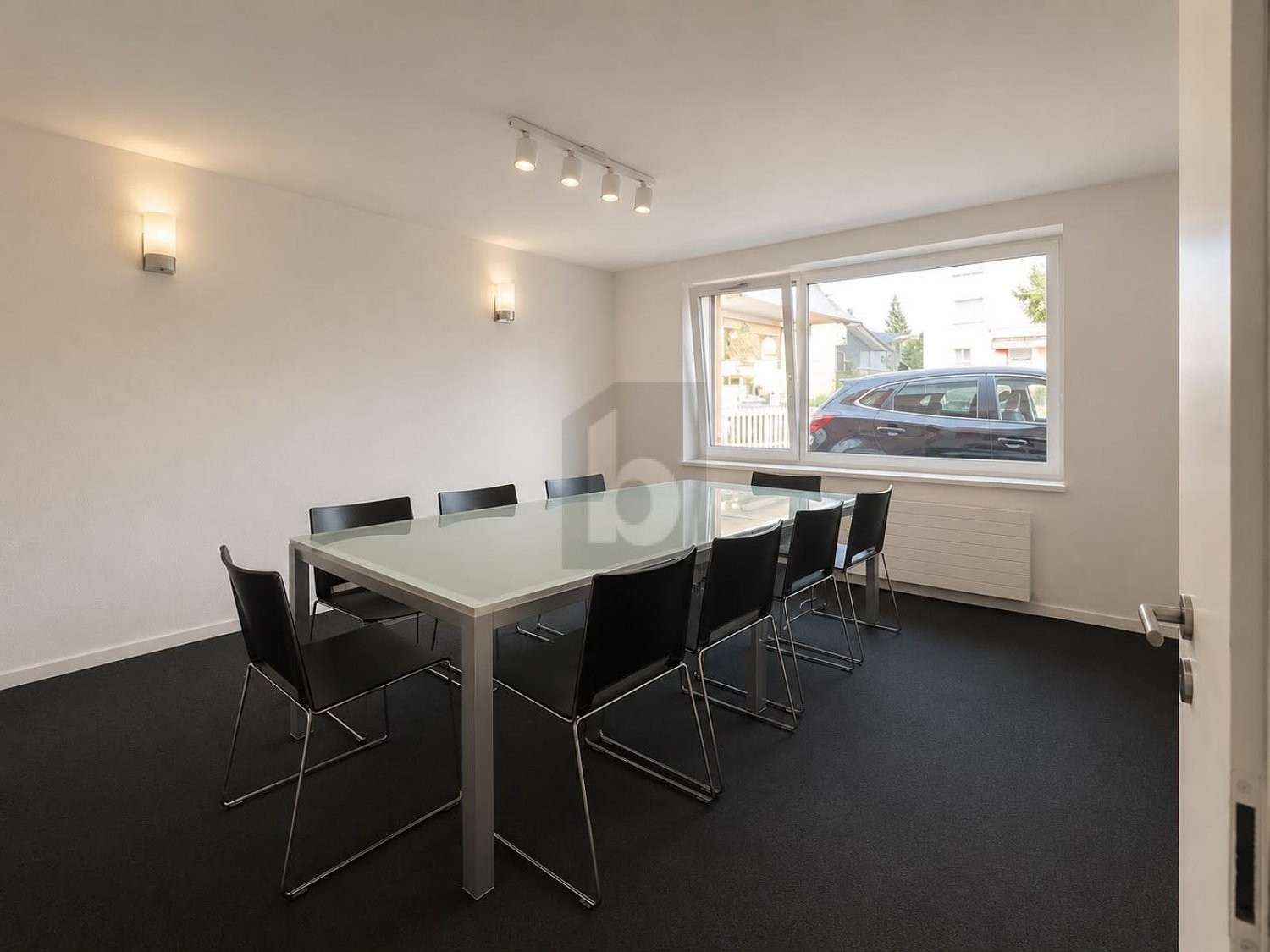 162m² office, photo 3 of 4