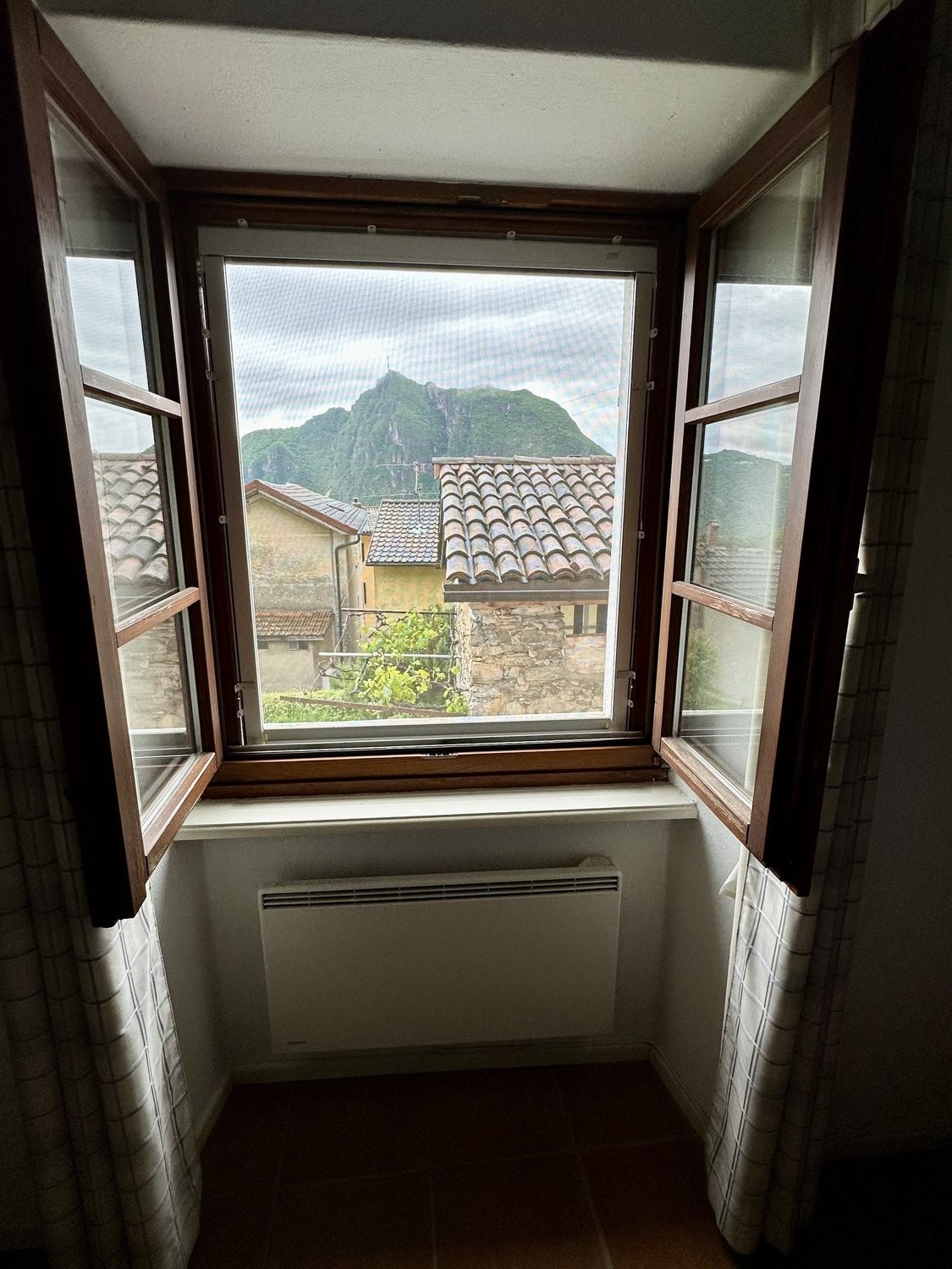 3 rooms furnished flat