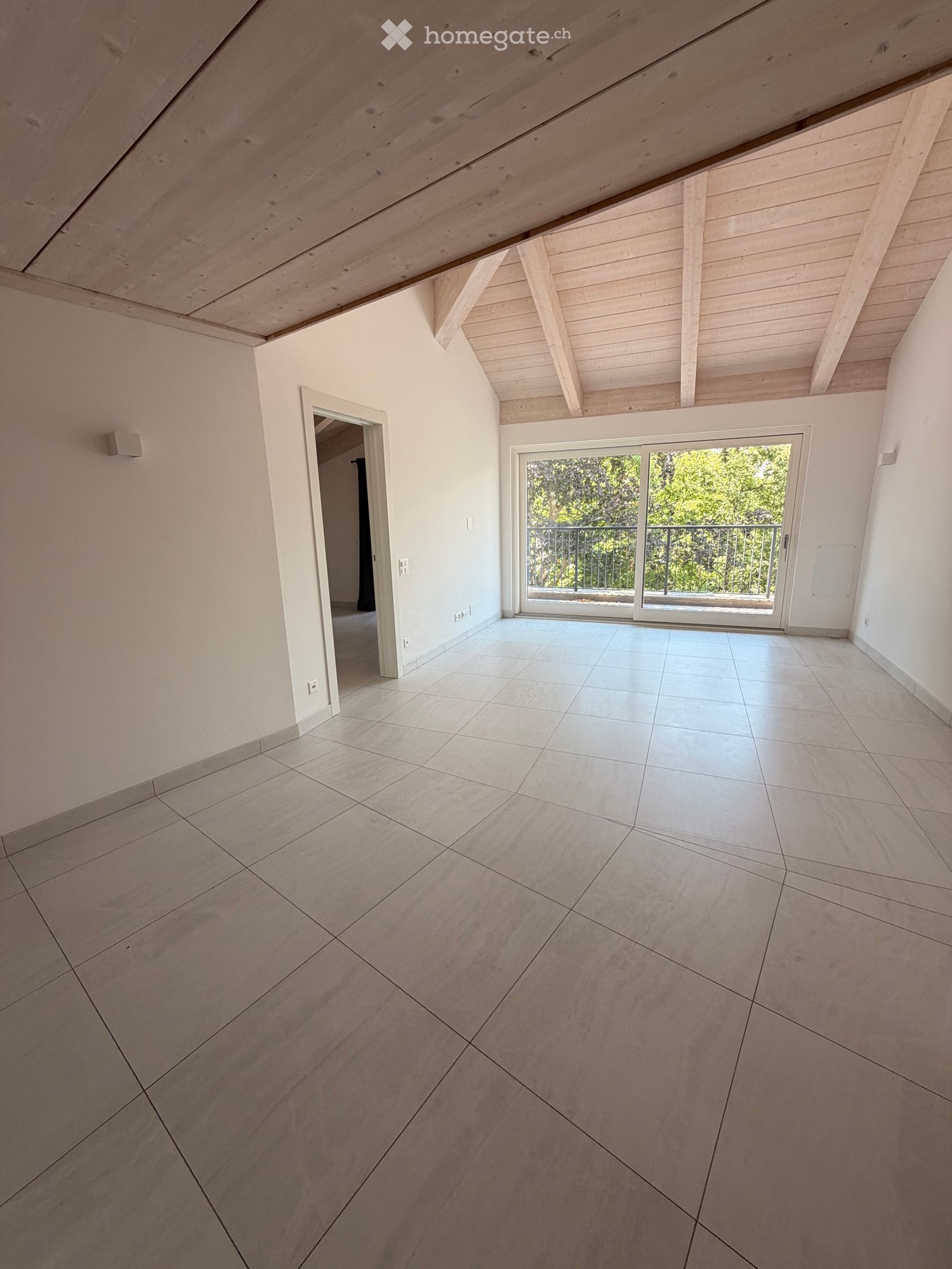 3 rooms apartment, photo 2 of 5
