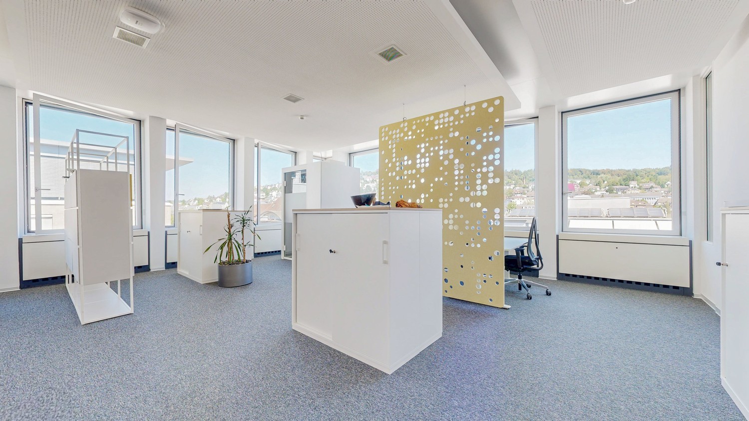 1070m² office, photo 8 of 10