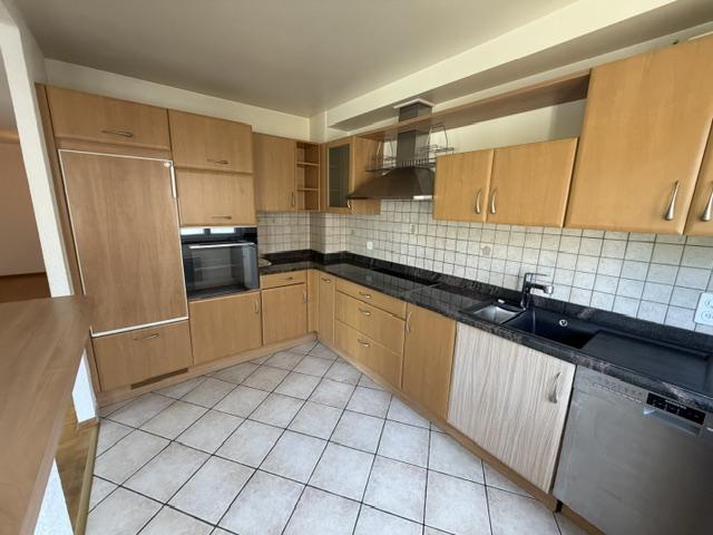 5 rooms apartment, photo 8 of 10