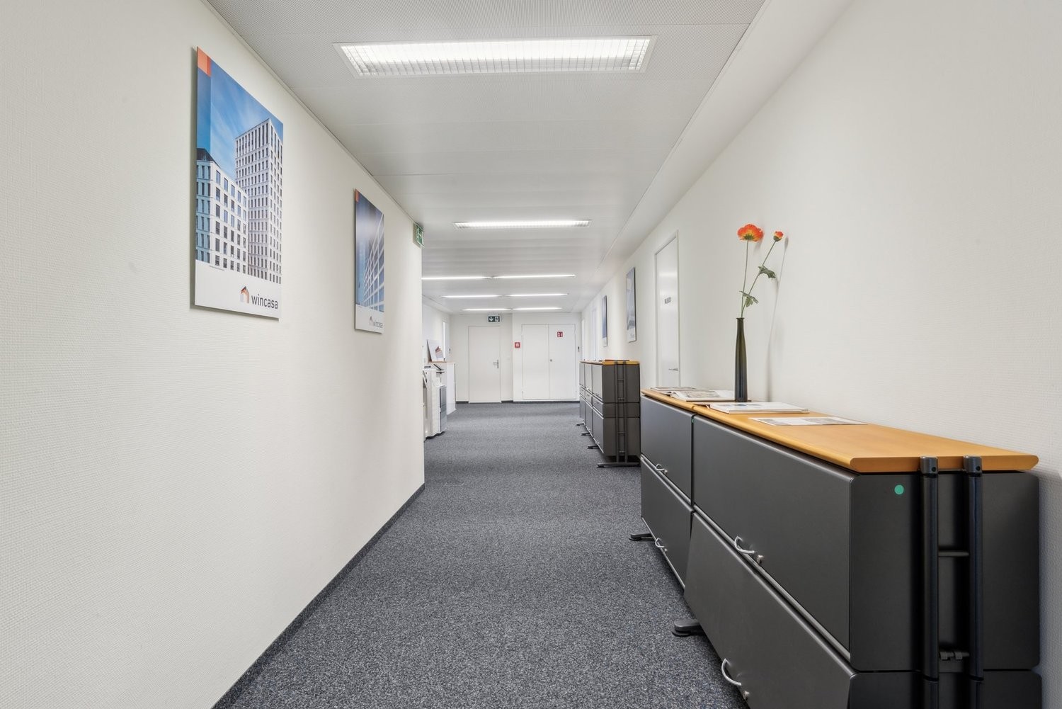 690m² office, photo 7 of 10