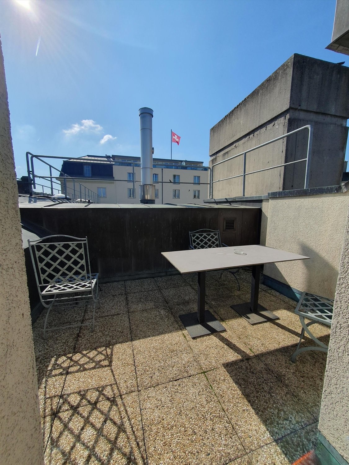 5 rooms apartment