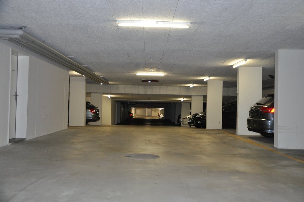 Underground slot, photo 2 of 3