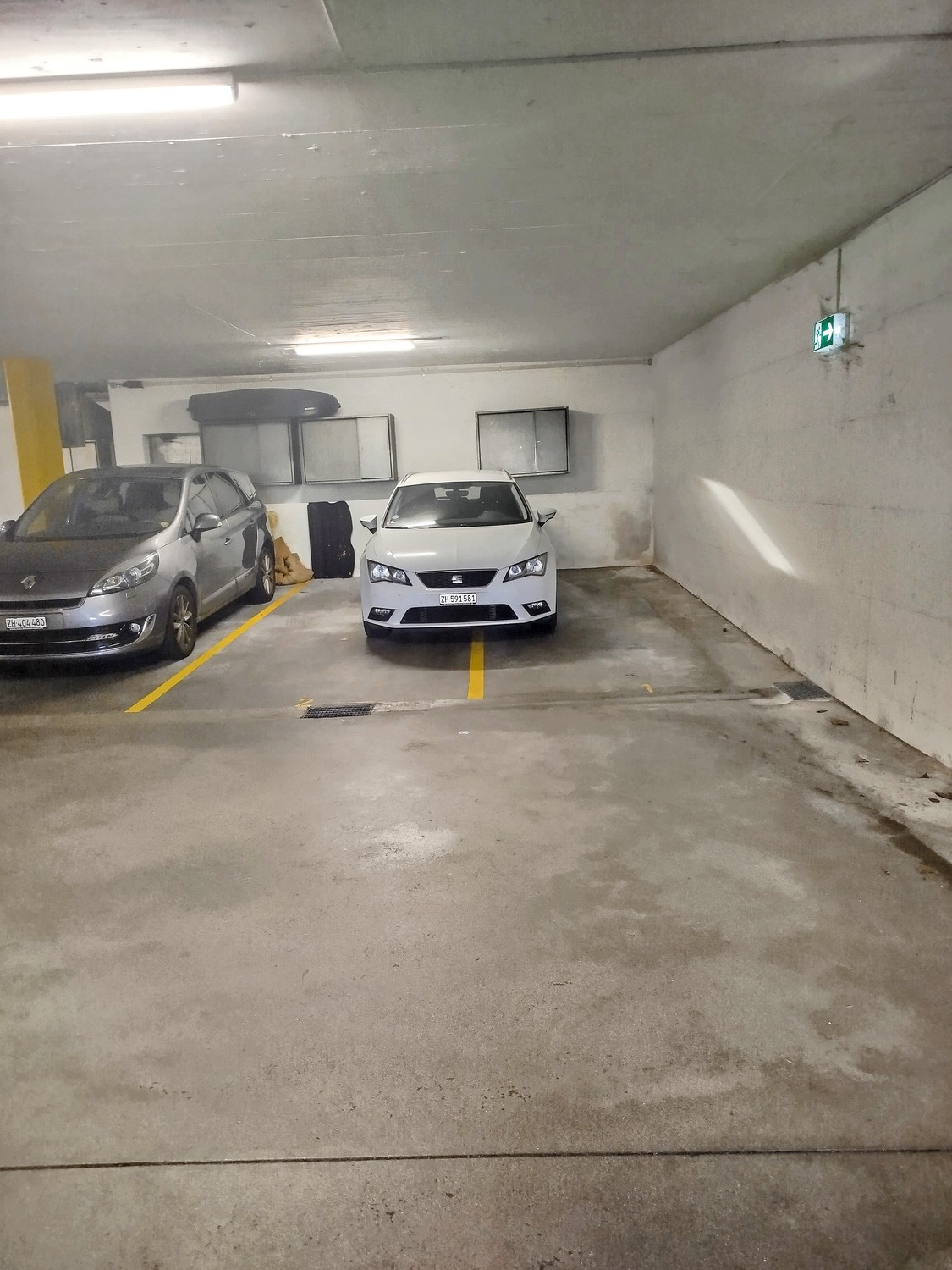 Underground slot, photo 1 of 2