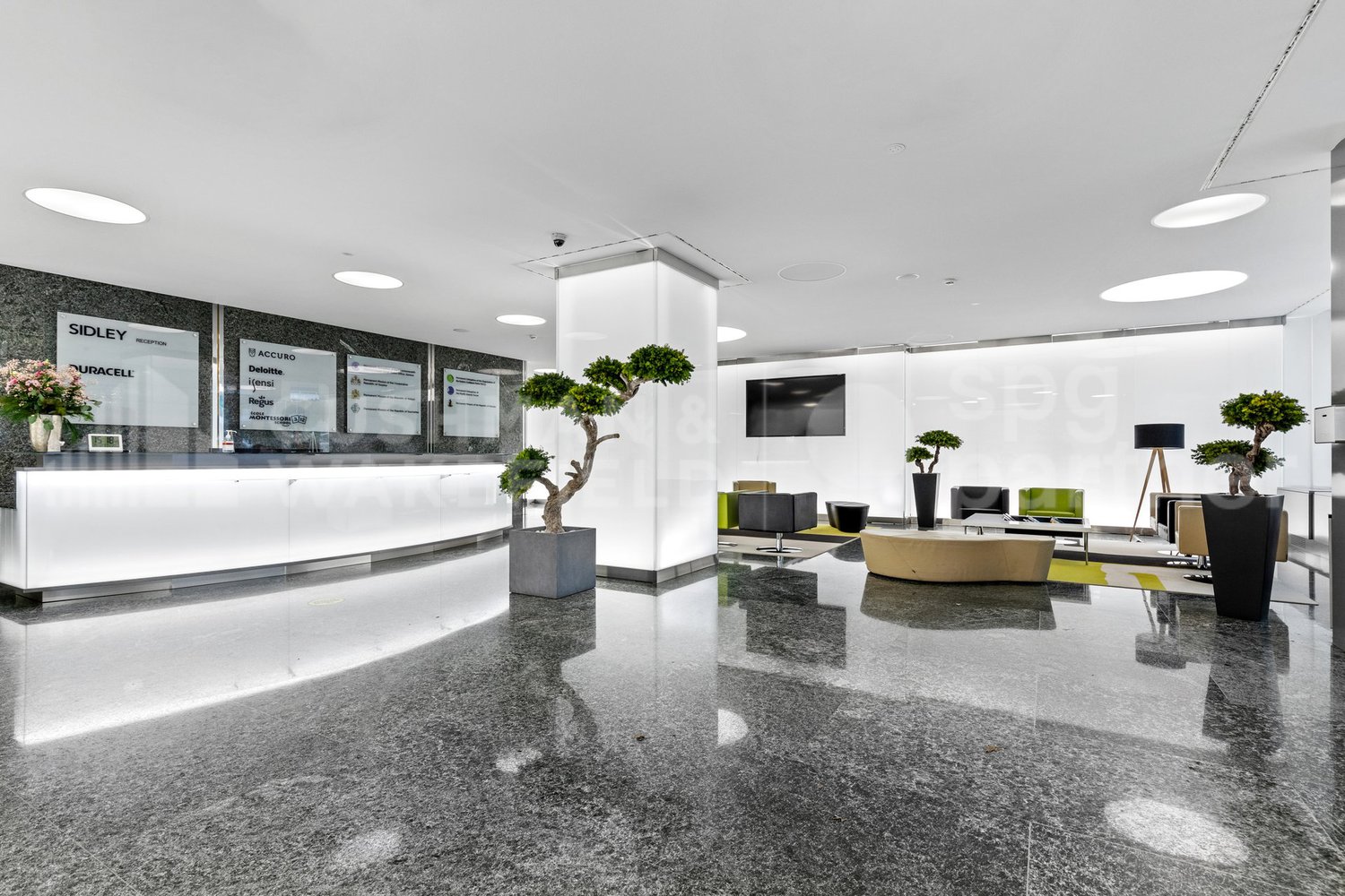 540m² office, photo 2 of 10