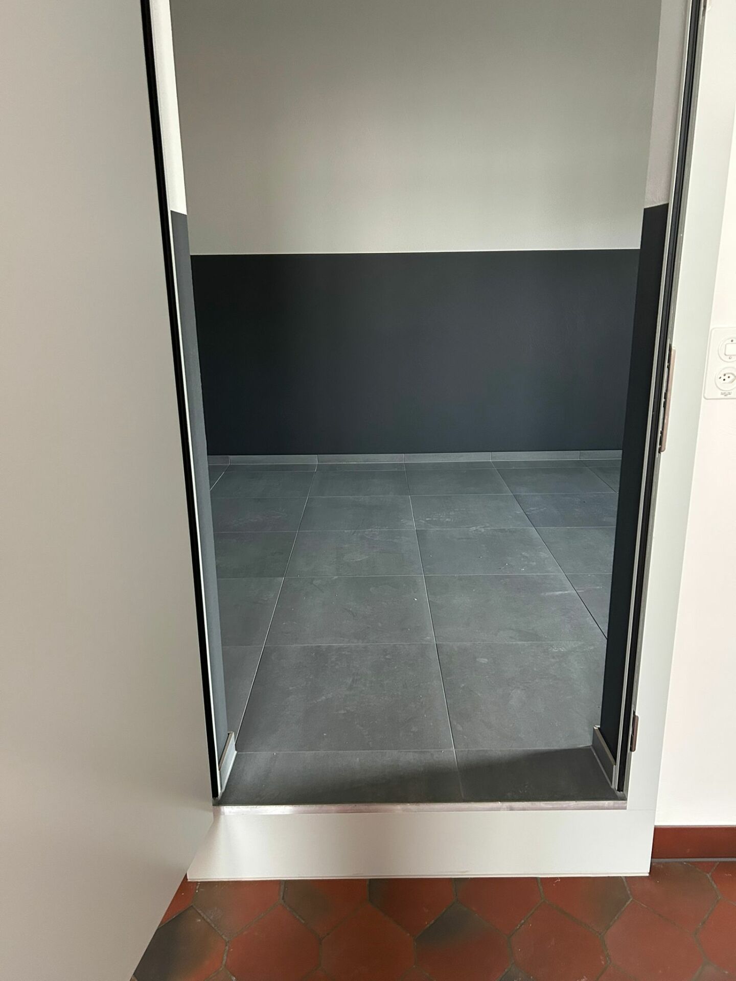 19m² office