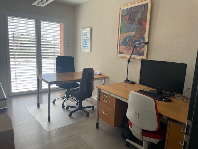 Office, photo 5 of 9