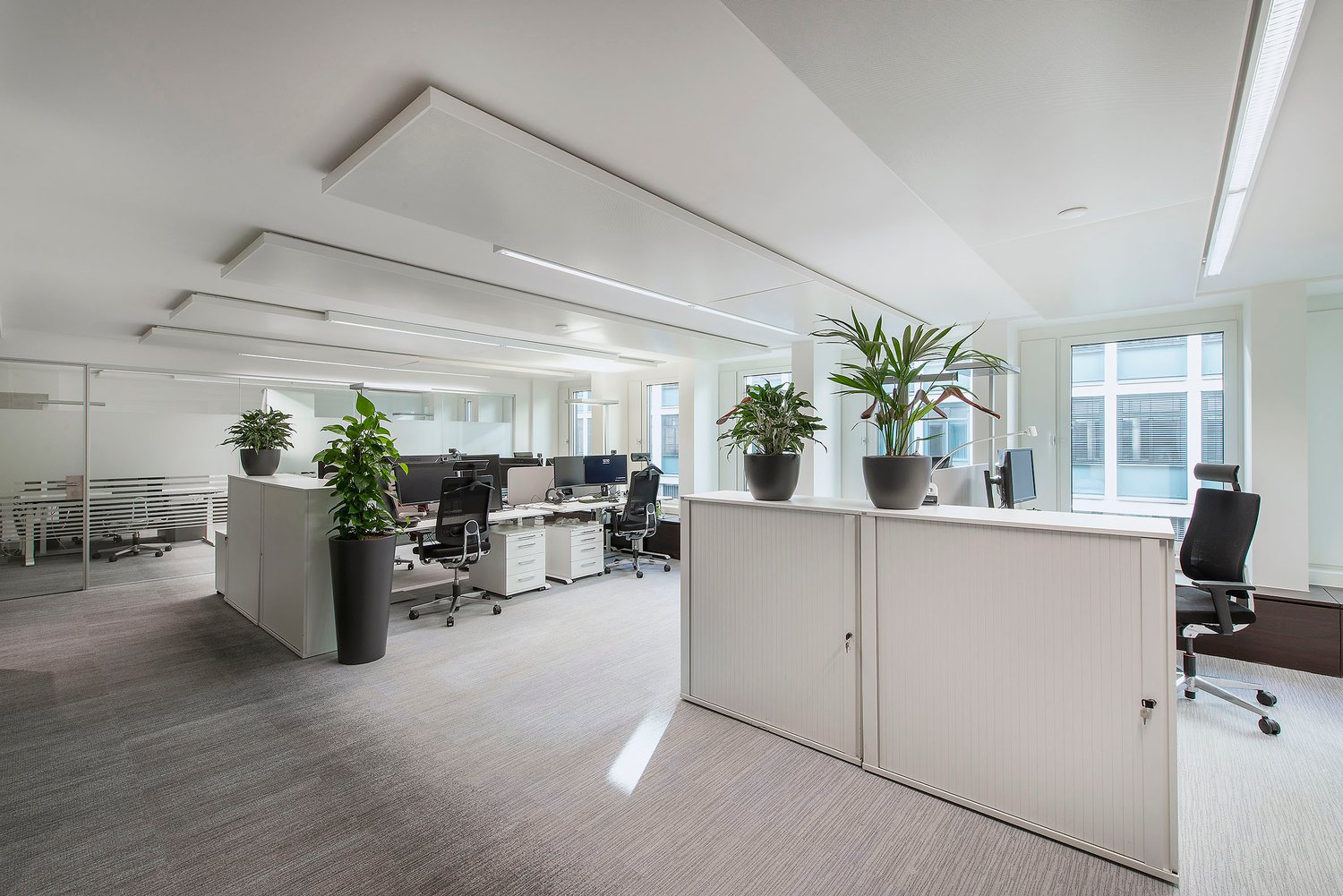 710m² office, photo 2 of 10