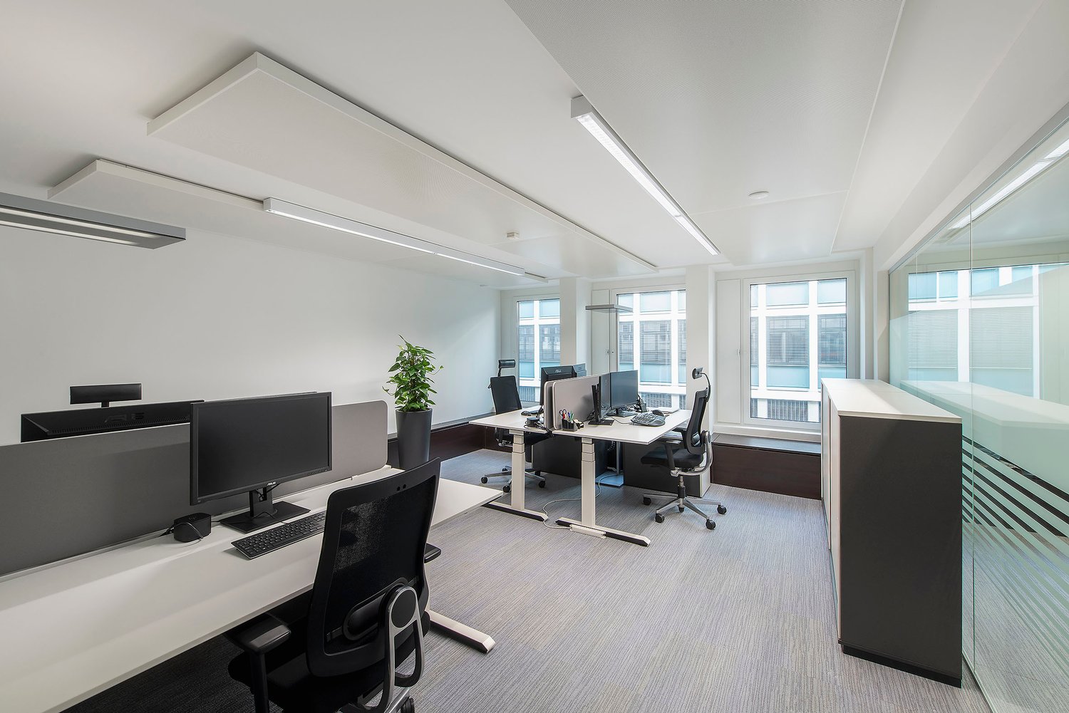710m² office, photo 4 of 10