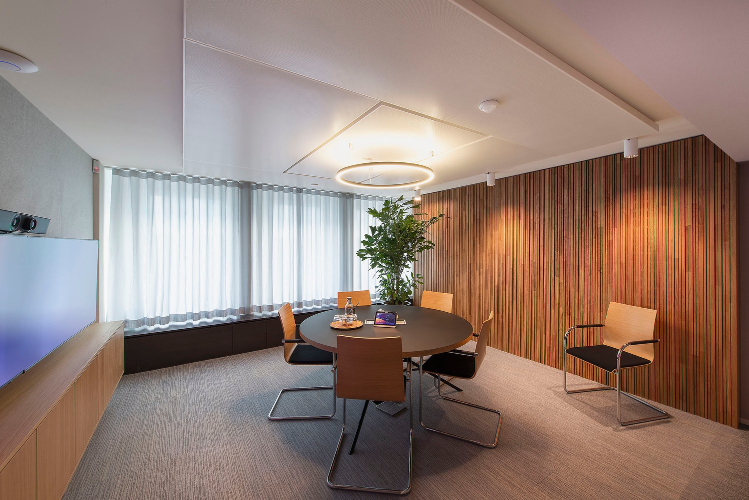 710m² office, photo 5 of 10
