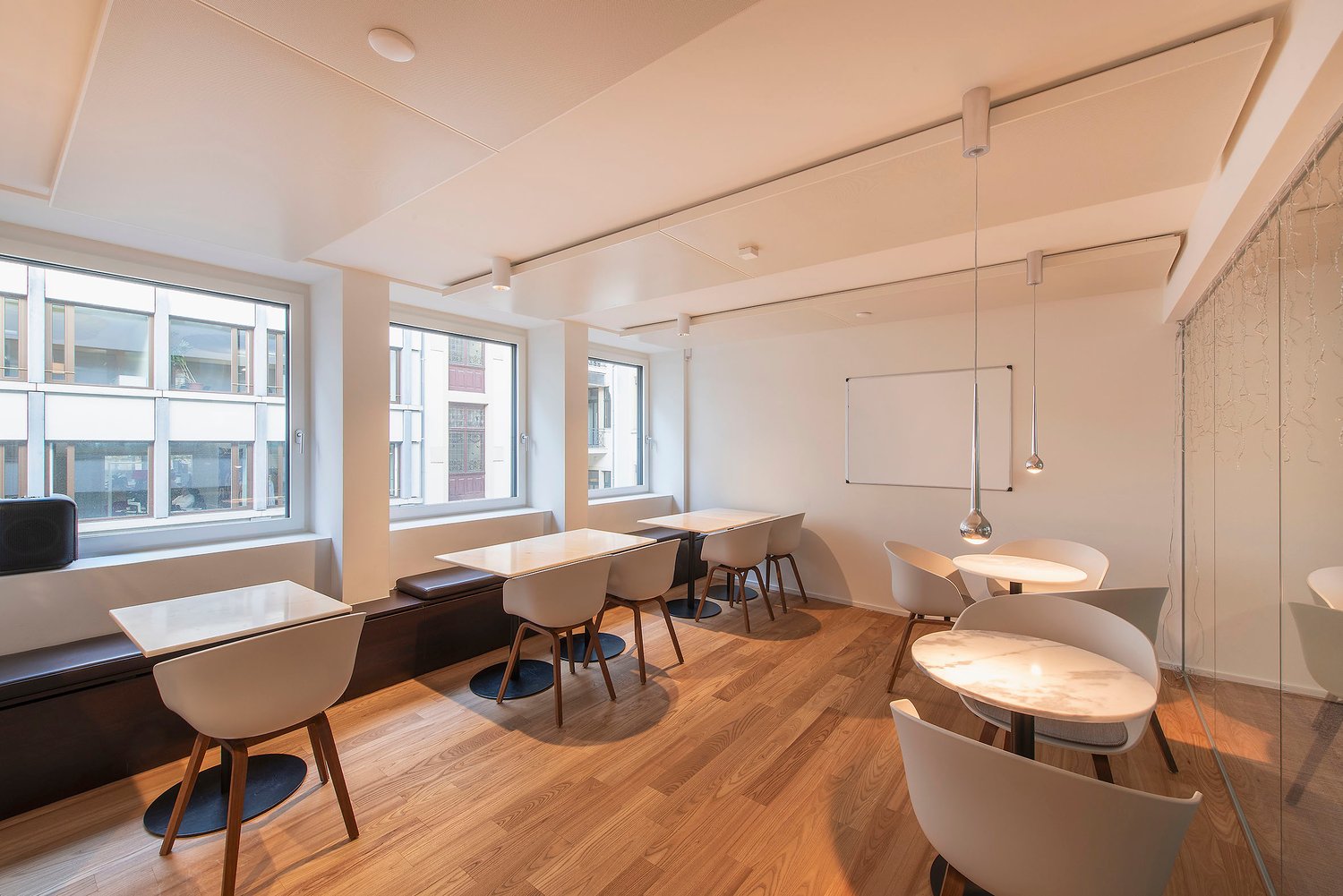 710m² office, photo 9 of 10
