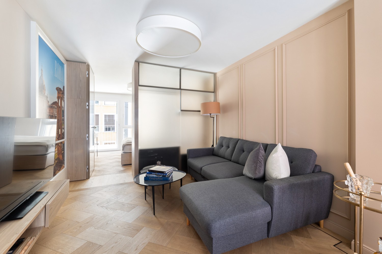 Möblierte 2 ½-Zimmer-Wohnung, Foto 1 von 6