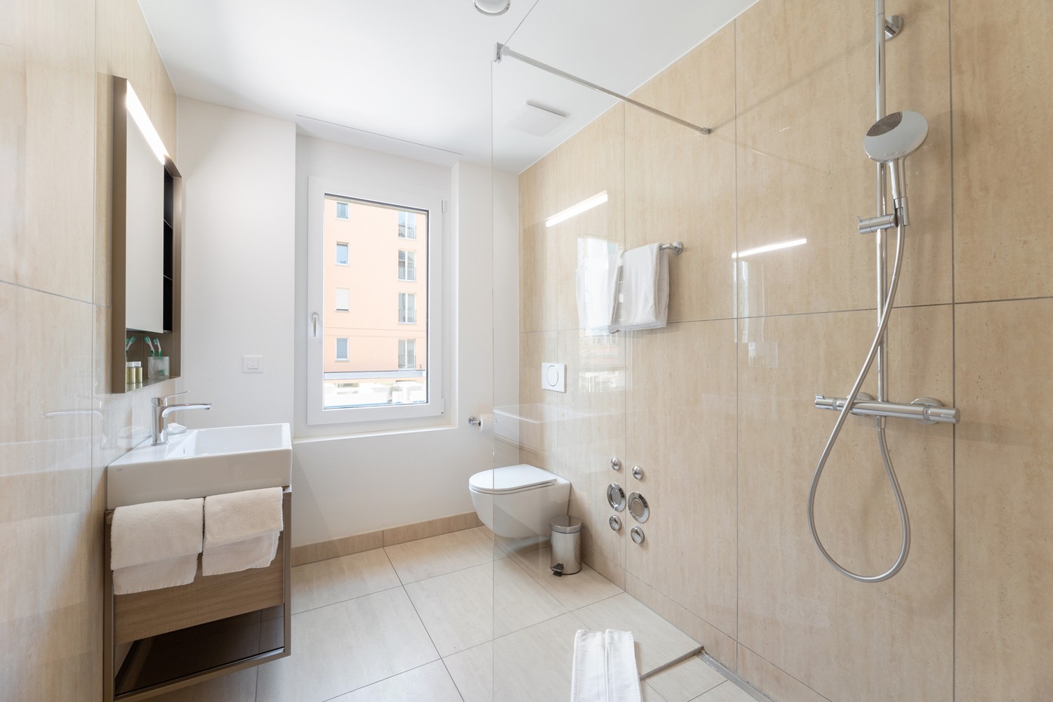 Möblierte 2 ½-Zimmer-Wohnung, Foto 5 von 6
