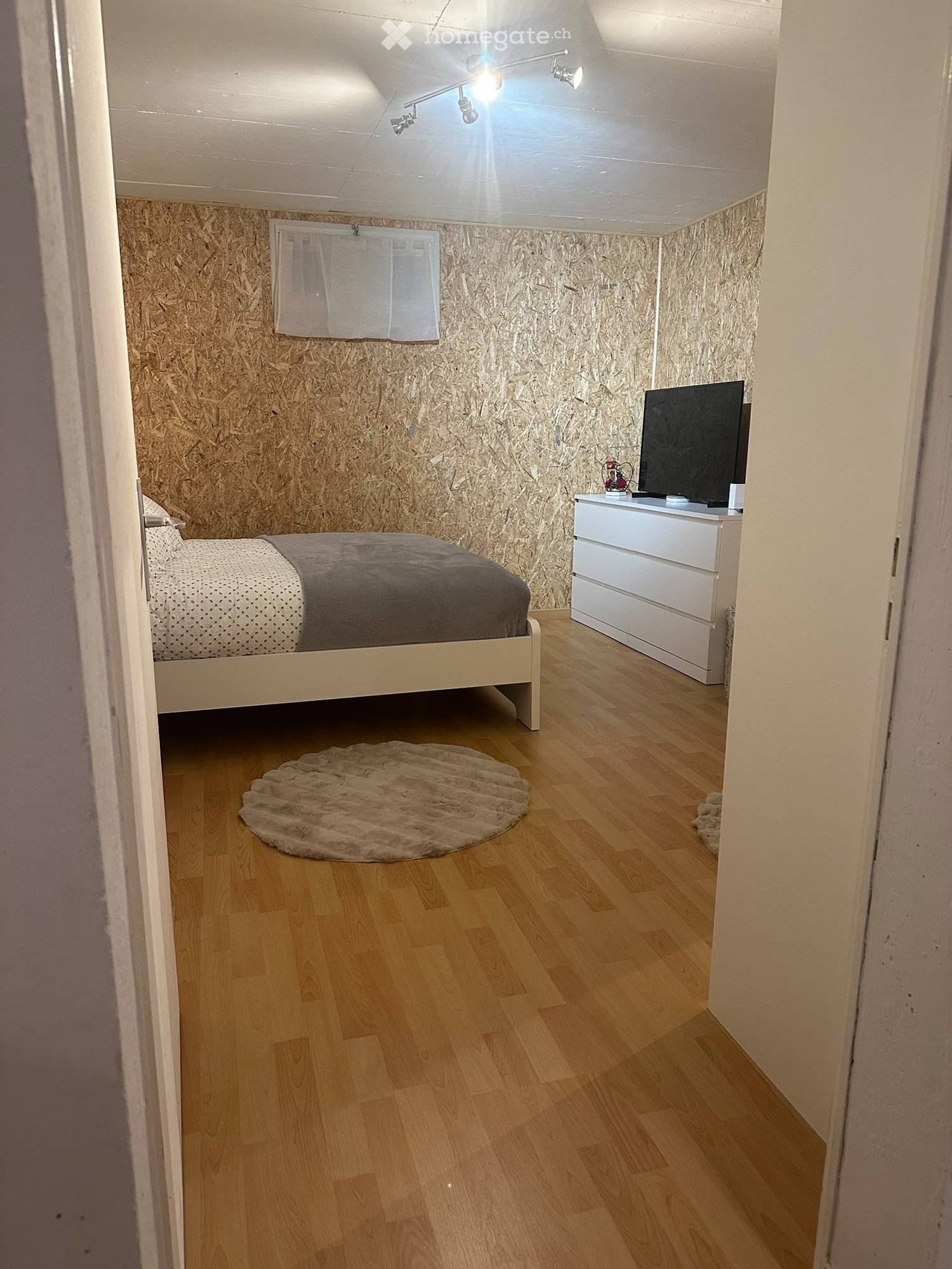 1 room single room