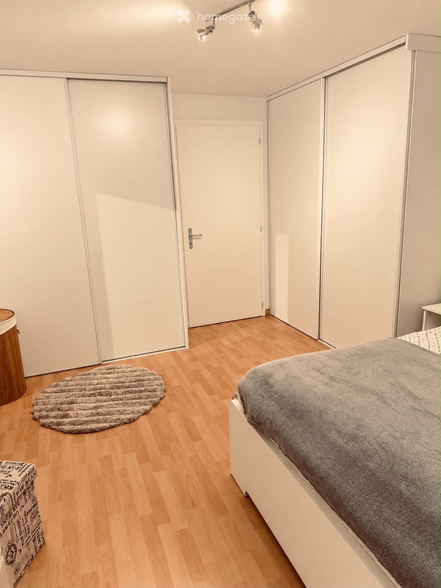 1 room single room