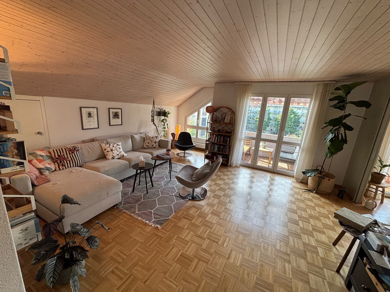 4 rooms apartment, photo 1 of 7