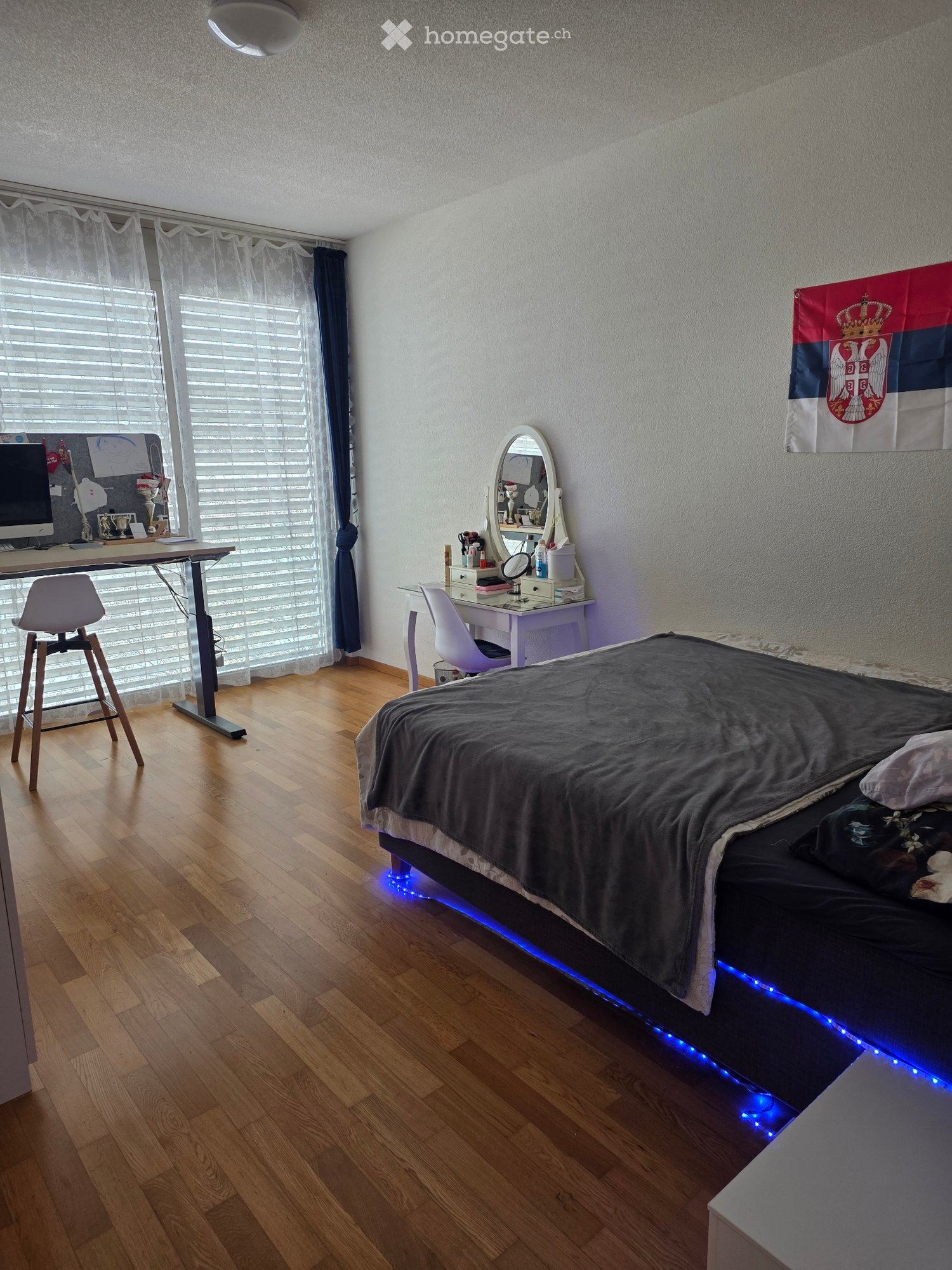 5 rooms apartment