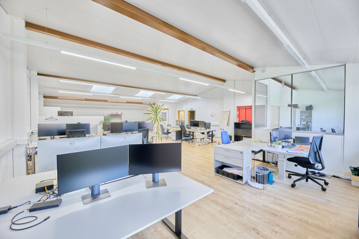 160m² office, photo 3 of 10