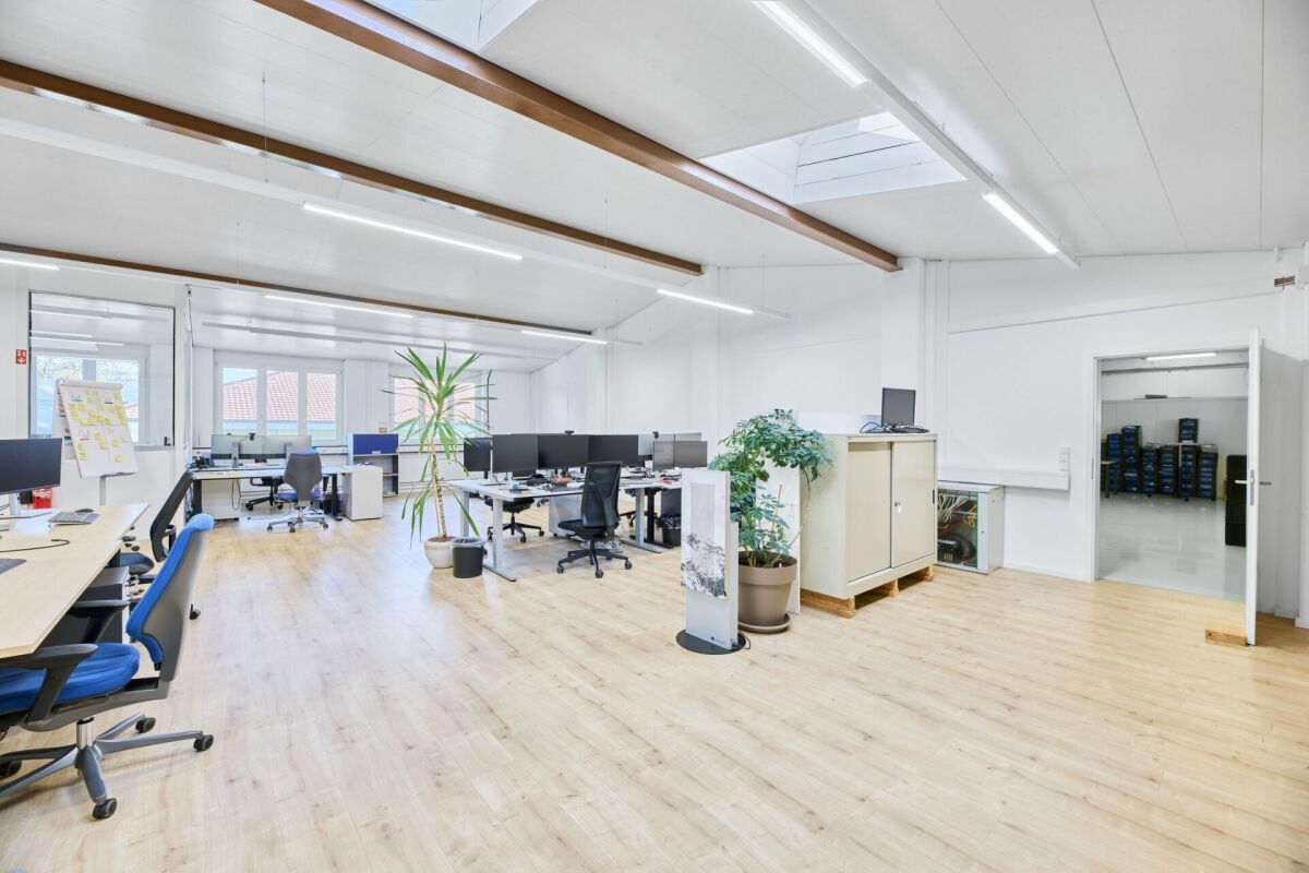 160m² office, photo 1 of 10