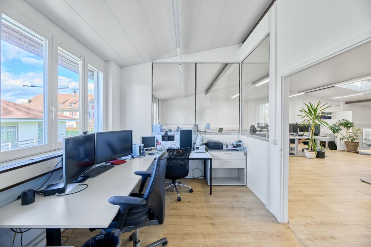 160m² office, photo 7 of 10