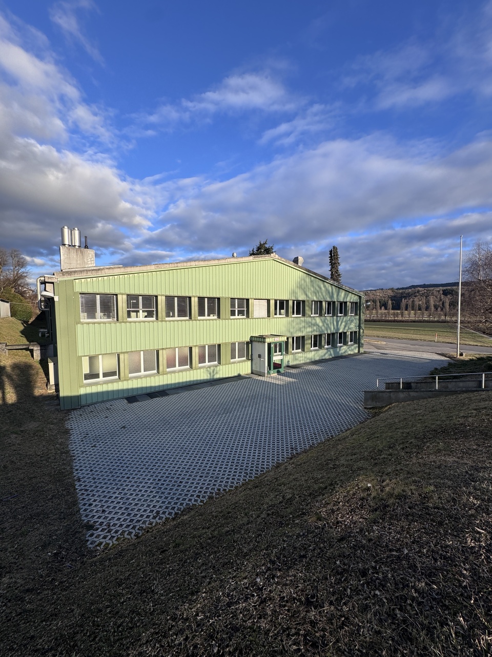 510m² office