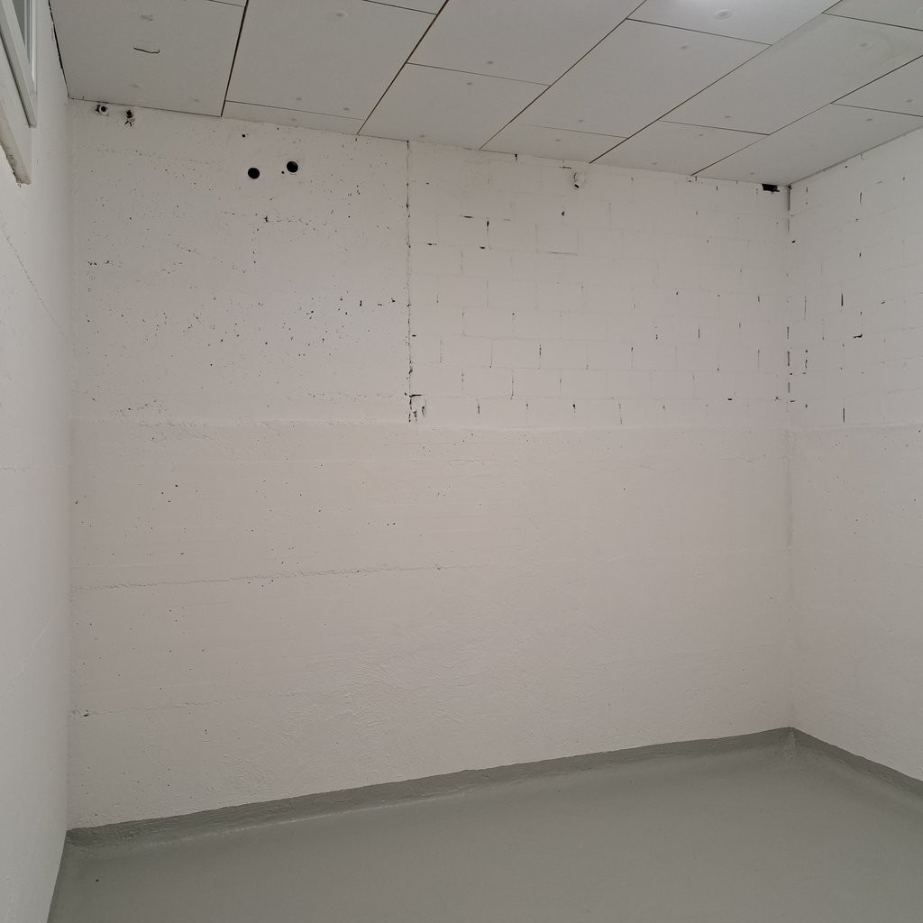 Hobby room, photo 4 of 5