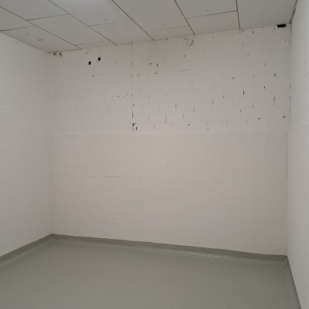 Hobby room, photo 2 of 5