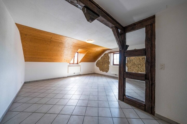 Multi family house, photo 4 of 8