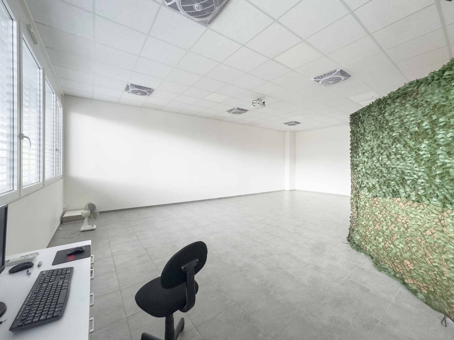 125m² office, photo 1 of 8