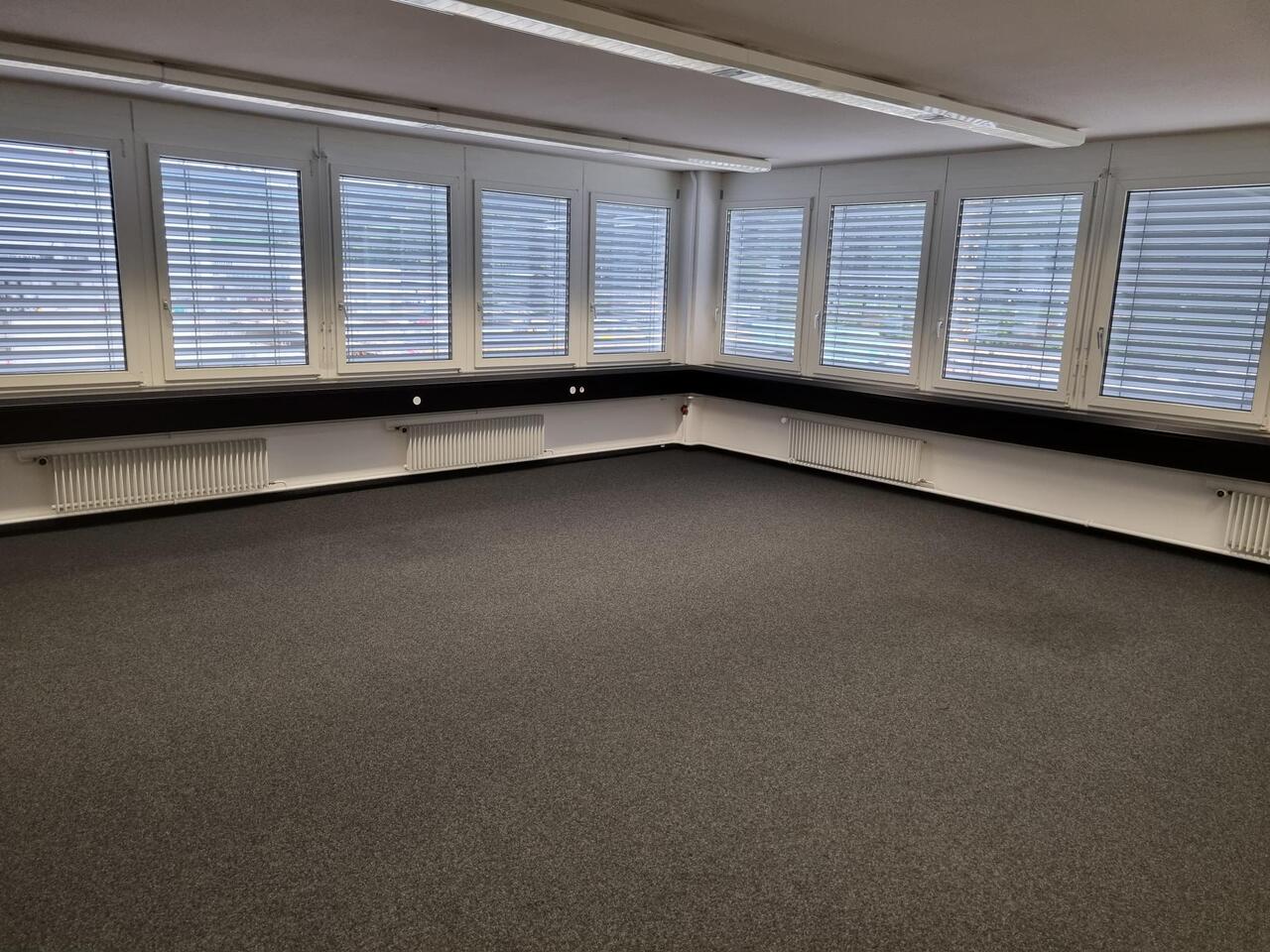 480m² industrial object, photo 5 of 8